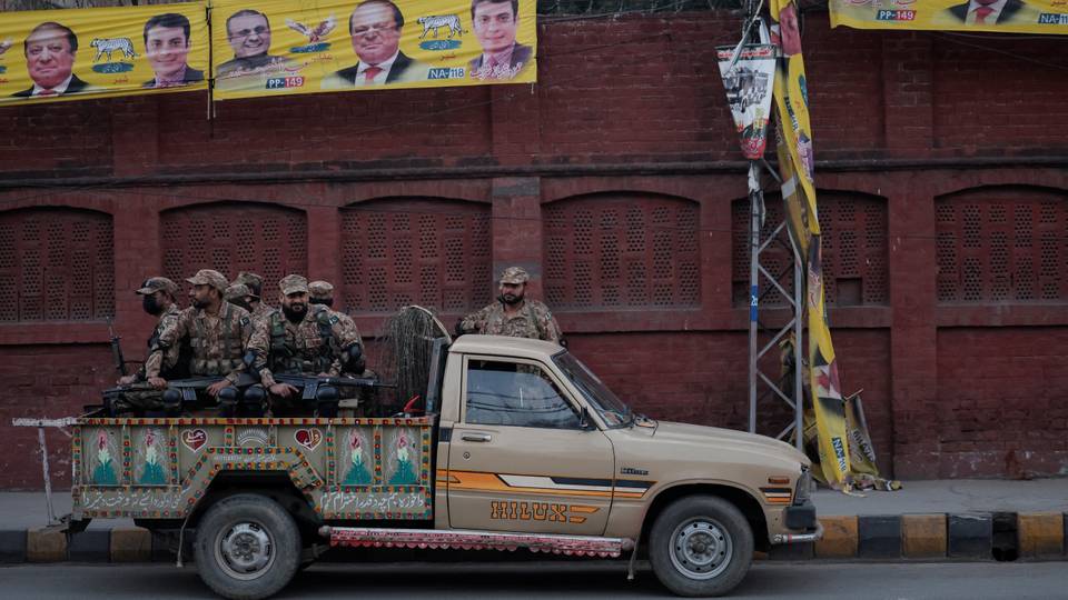 51 attacks kill 15 people on Pakistan election day — army