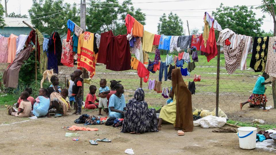 Türkiye sends humanitarian aid to Sudan