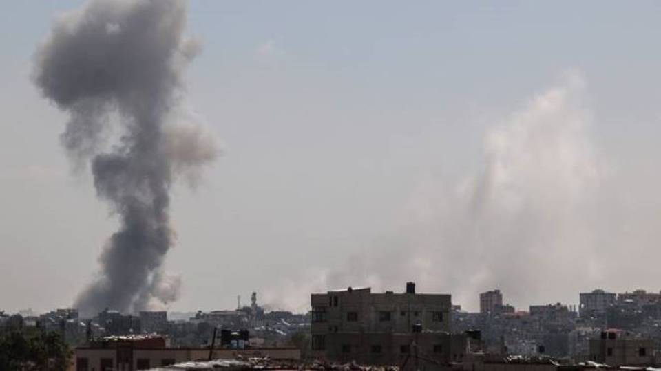 Live updates: Airstrike kills two Palestinians as Israel pounds Gaza