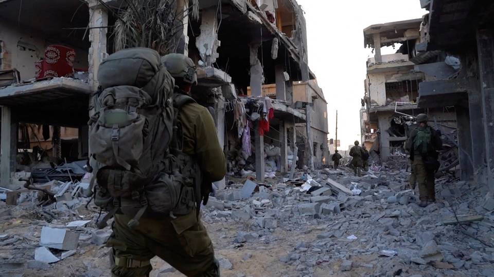 Sojojin Isra'ila suna aiki a cikin 'zuciyar birnin Gaza' — Ministan Tsaro