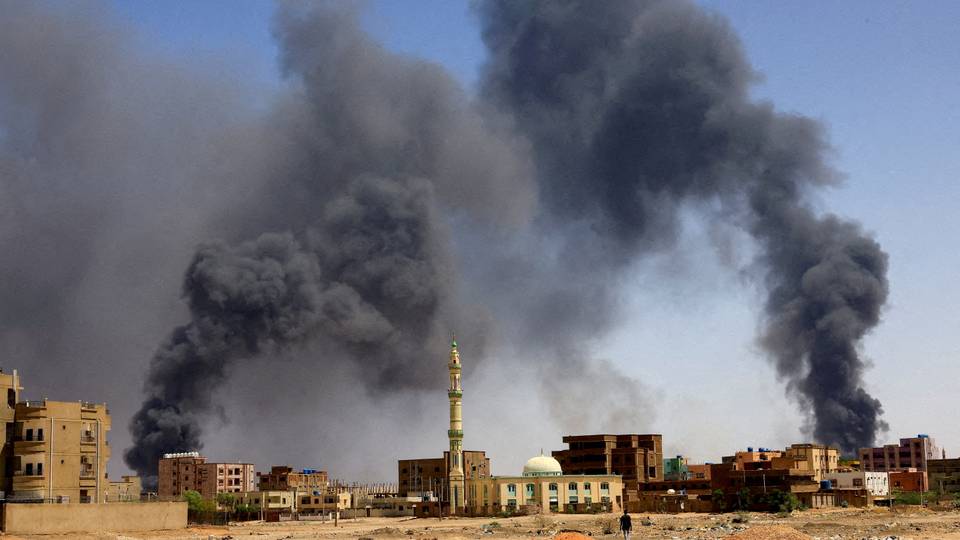 Sudan nationals in 'panic' as RSF troops move south