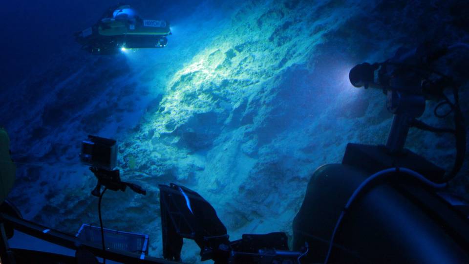 Seychelles scientists achieve historic 4,600m ocean dive