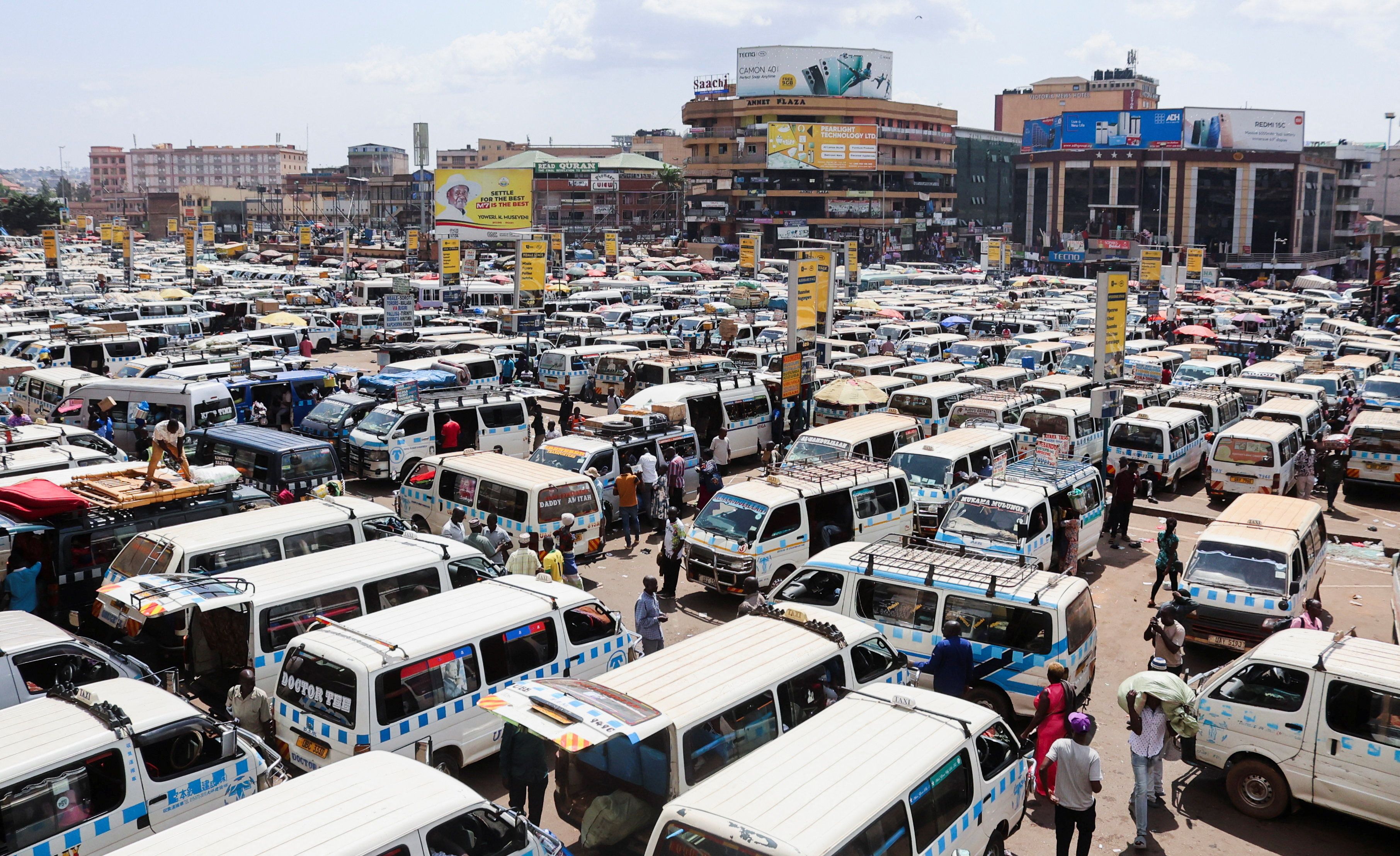 Uganda to start mandatory monthly community clean-up to solve waste problem