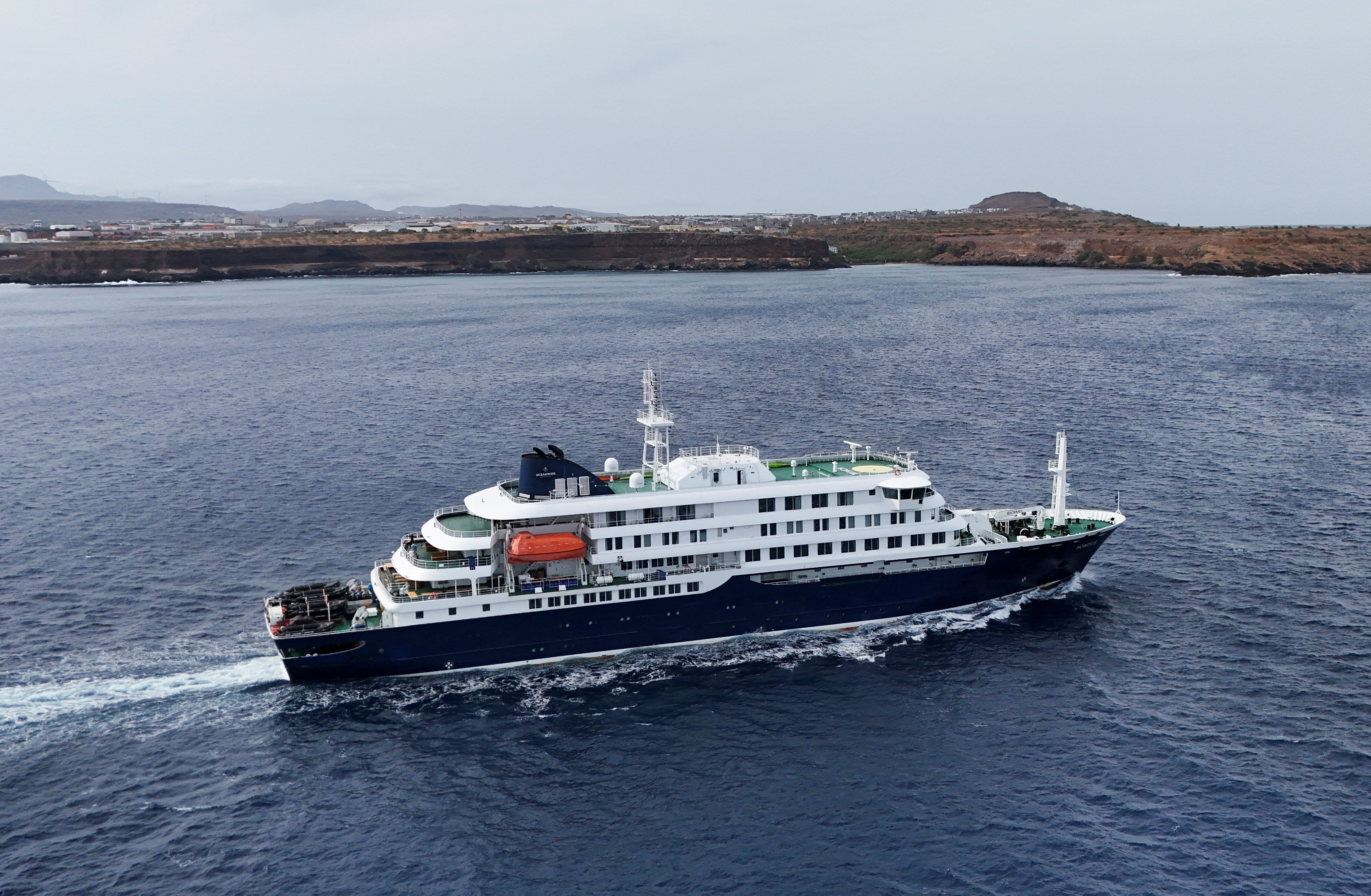 Countries race to track disembarked passengers of hantavirus-hit cruise ship