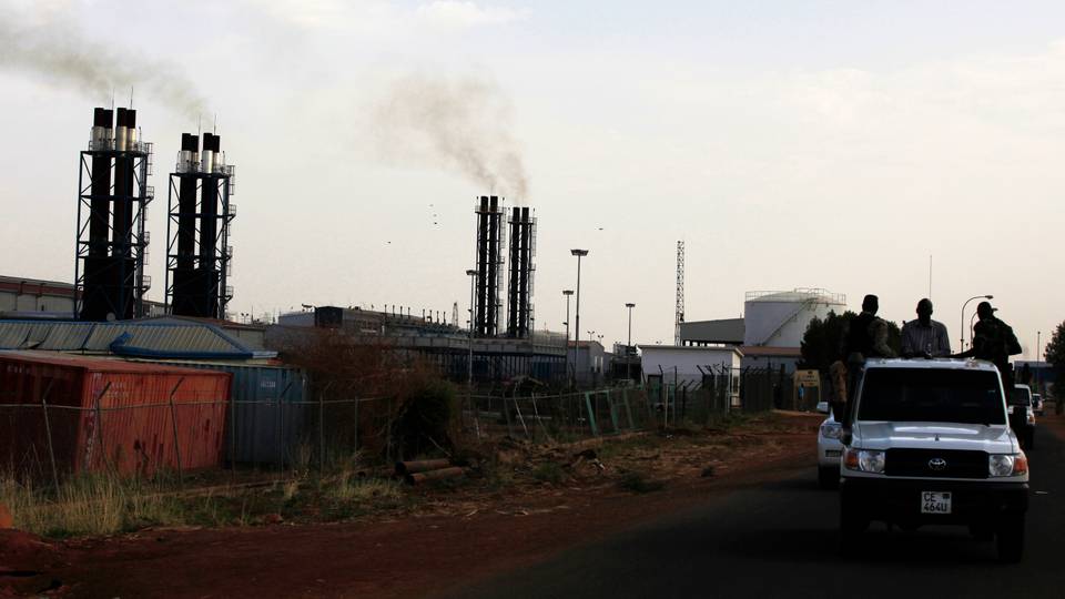 South Sudan aims to reopen war-damaged oil line