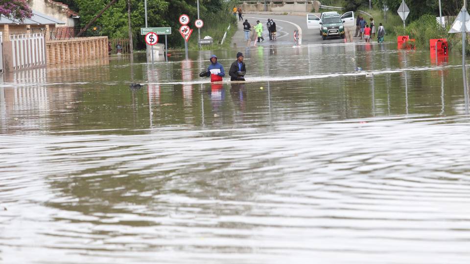 Afrique du Sud: six morts et 10 disparus dans des inondations