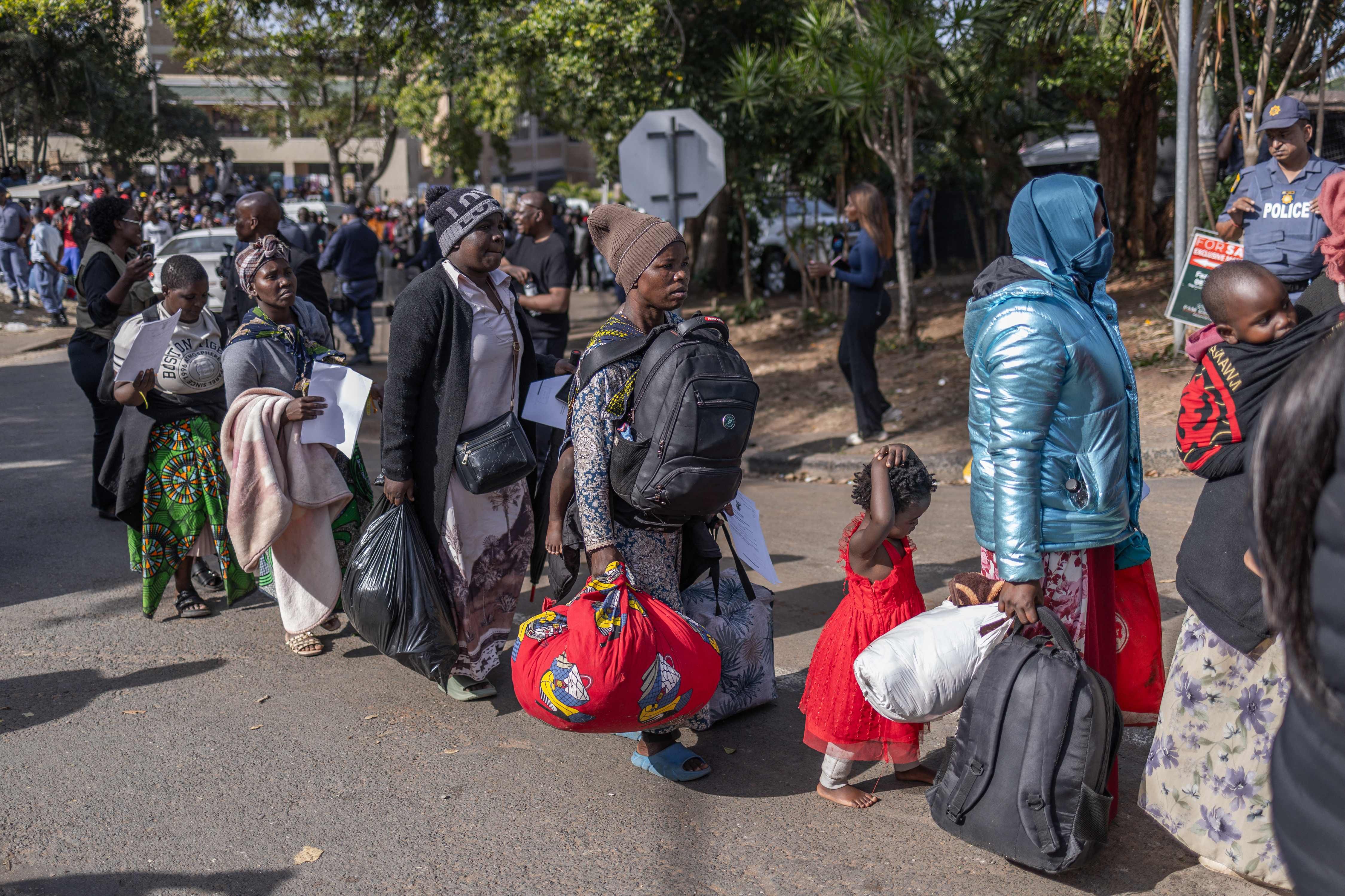 Afrique du Sud : le Zimbabwe rapatrie près de 100 000 de ses ressortissants
