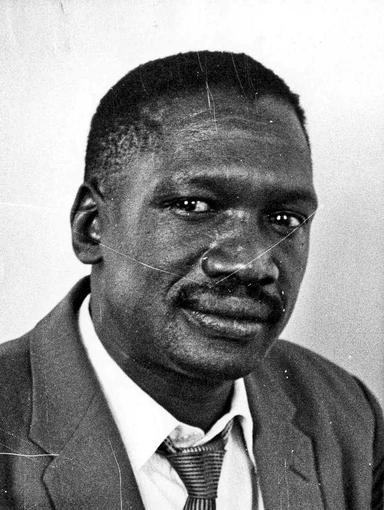 Mvutano Waibuka Graaff-Reinet Kufuatia Pendekezo la Kubadilisha Jina Kumheshimu Robert Sobukwe