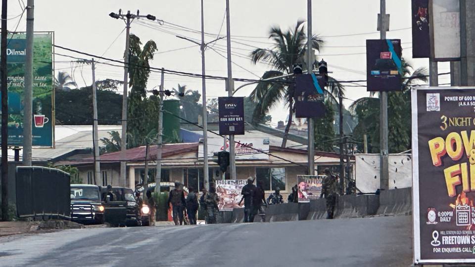 Gunmen 'overrun' Sierra Leone prisons, release inmates