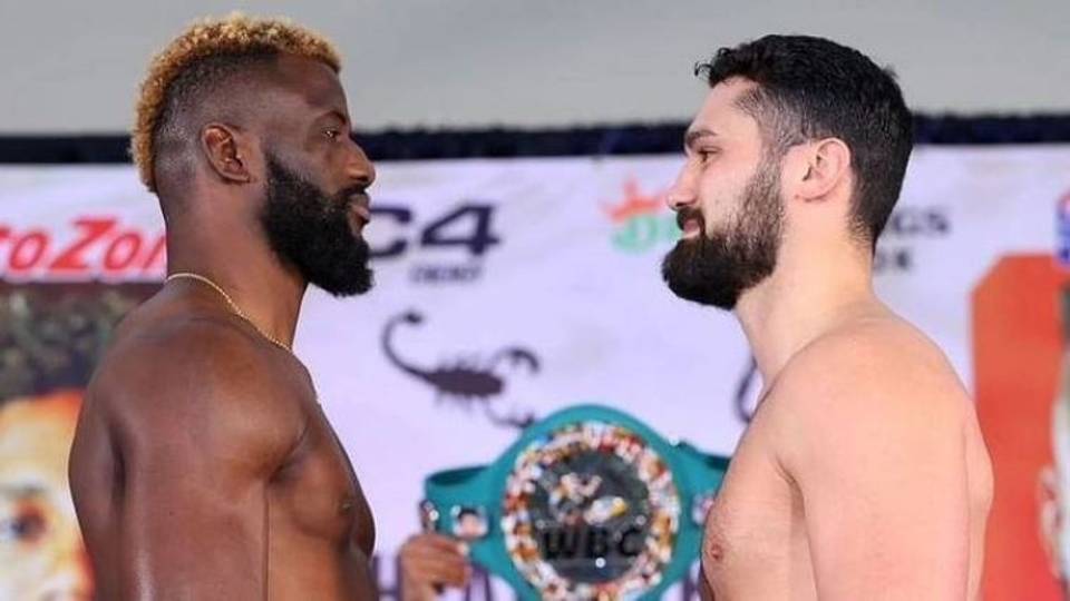 La star de la boxe nigériane Efe Ajagba conserve son titre "Silver Heavyweight"