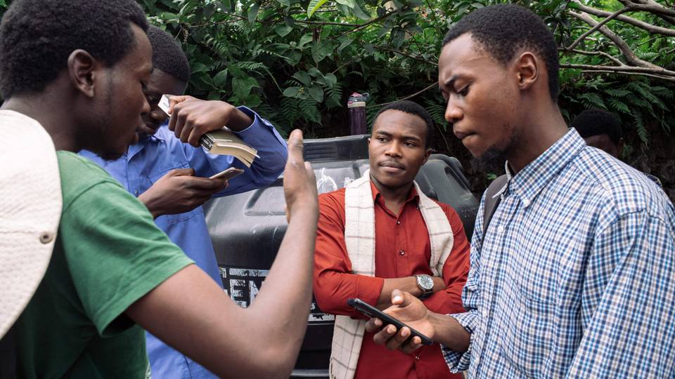 Dans l'est de la RDC, réconcilier les jeunes avec les livres