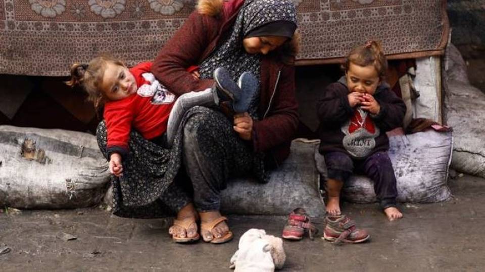 Live Updates: Israeli protesters repeatedly block aid convoys bound for Gaza