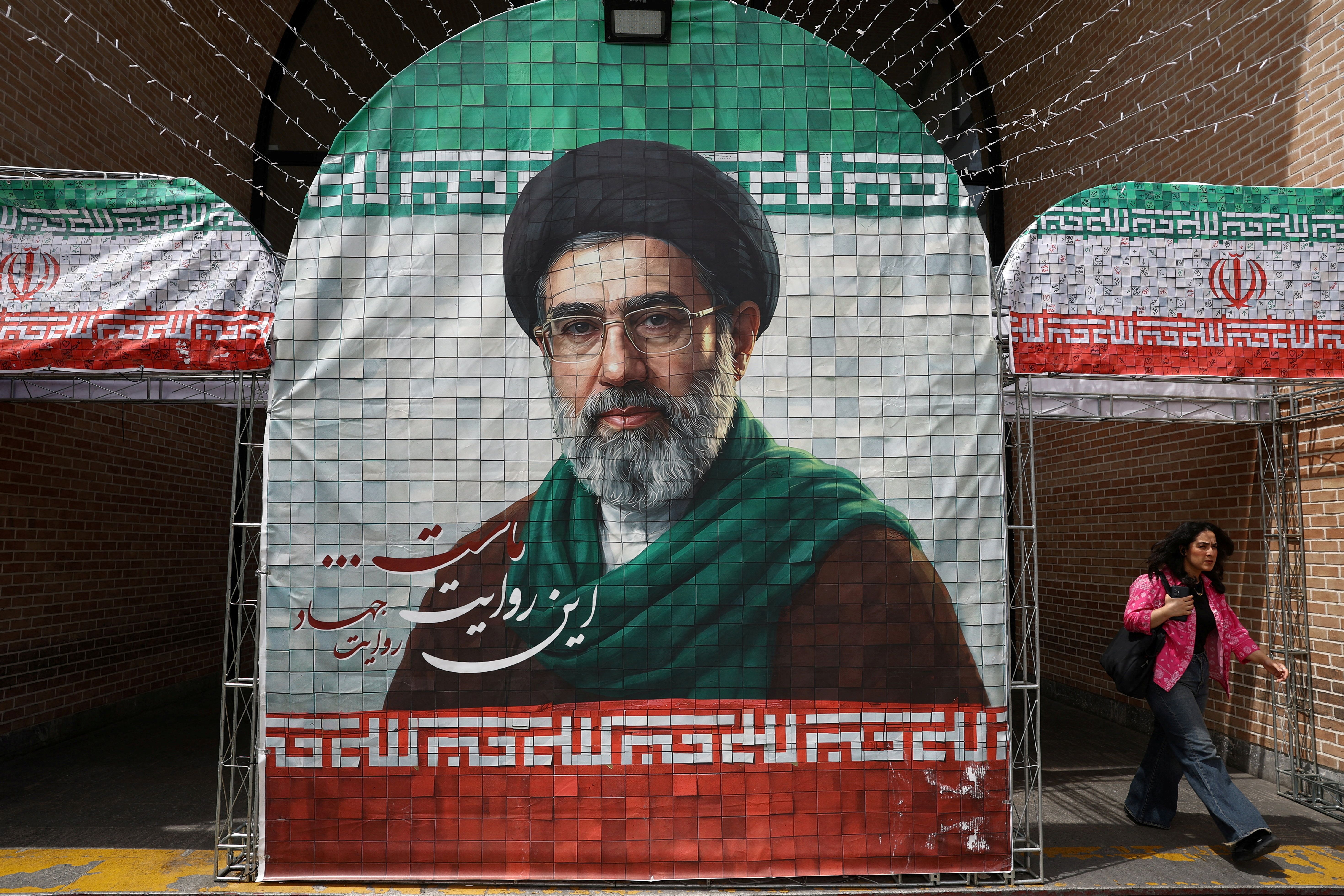 Mojtaba Khamenei amesema madini ya urani ya Iran yatabaki nchini humo