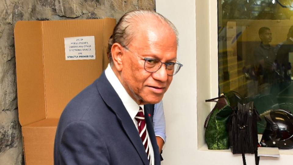 Mauritius' new PM announces audit of public finances