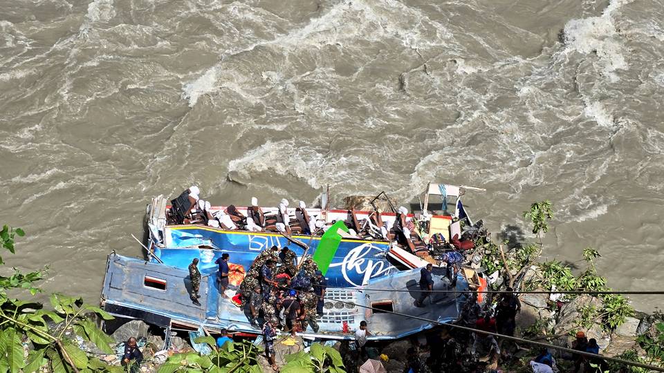 Dozens killed after bus carrying tourists plunged into Nepal river