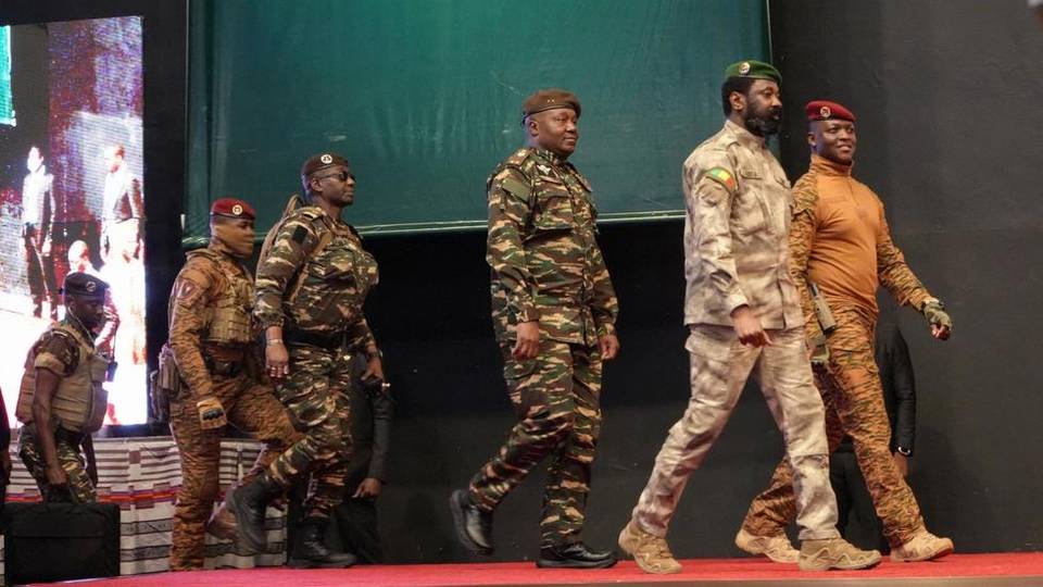 Sabon fasfo na Sahel Alliance: Ina makomar tafiye- tafiye a ƙasashen Yammacin Afirka ba tare da shinge ba?
