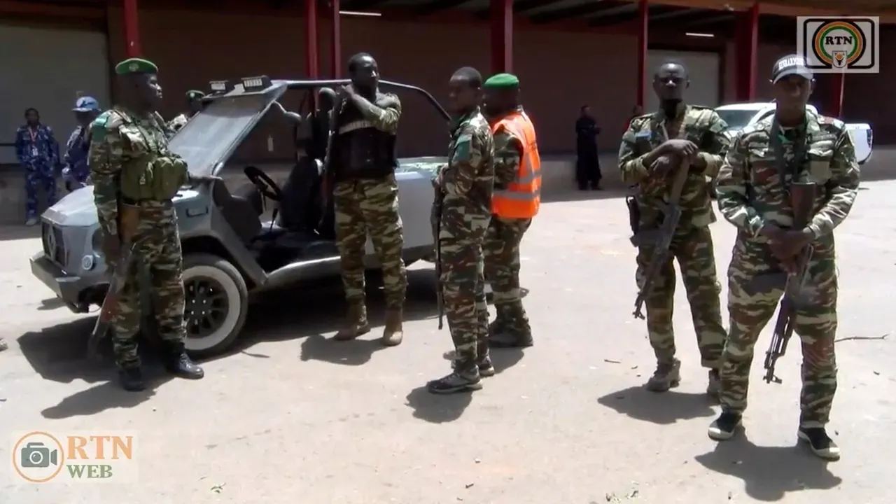 Gunfire, explosions heard near military base in Niger capital