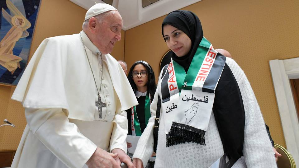 Shin Fafaroma ya yi amfani da kalmar 'kisan kare dangi' don bayyana abin da ke faruwa a Gaza?