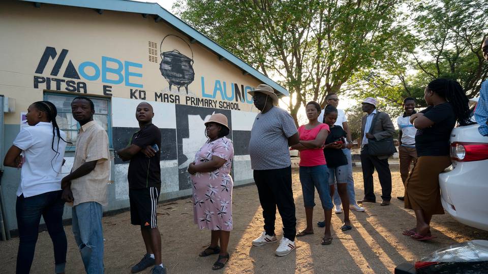 Le Botswana élit son président et son Parlement