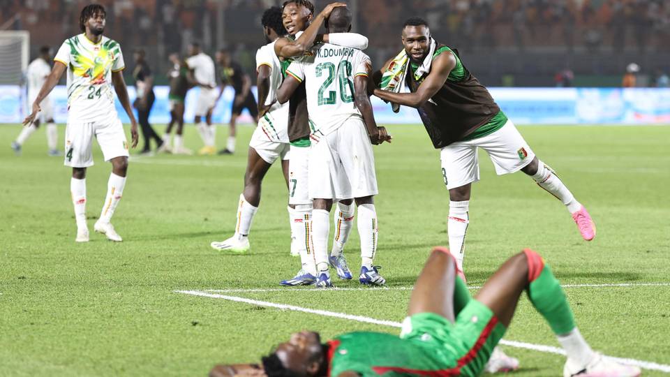 Mali dump Burkina Faso out of AFCON tournamnet