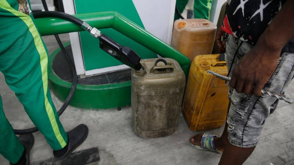 Cameroun : les mauvaises conditions météo perturbent les livraisons de carburants