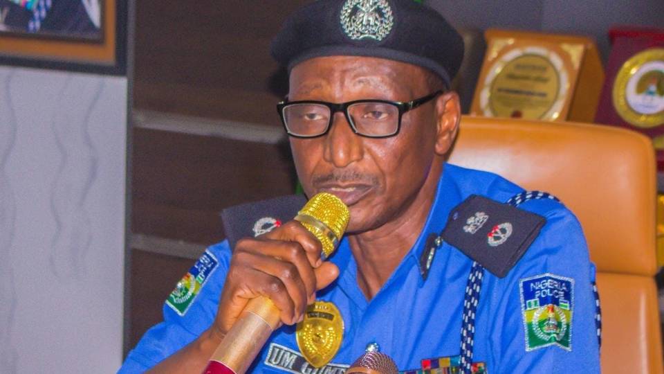 Mutum 11 cikin waɗanda aka cinna wa wuta a masallaci a Kano sun mutu – 'Yan sanda