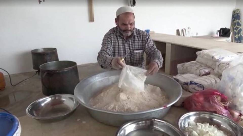 Bazin : un repas du Ramadan qui rassemble les Libyens