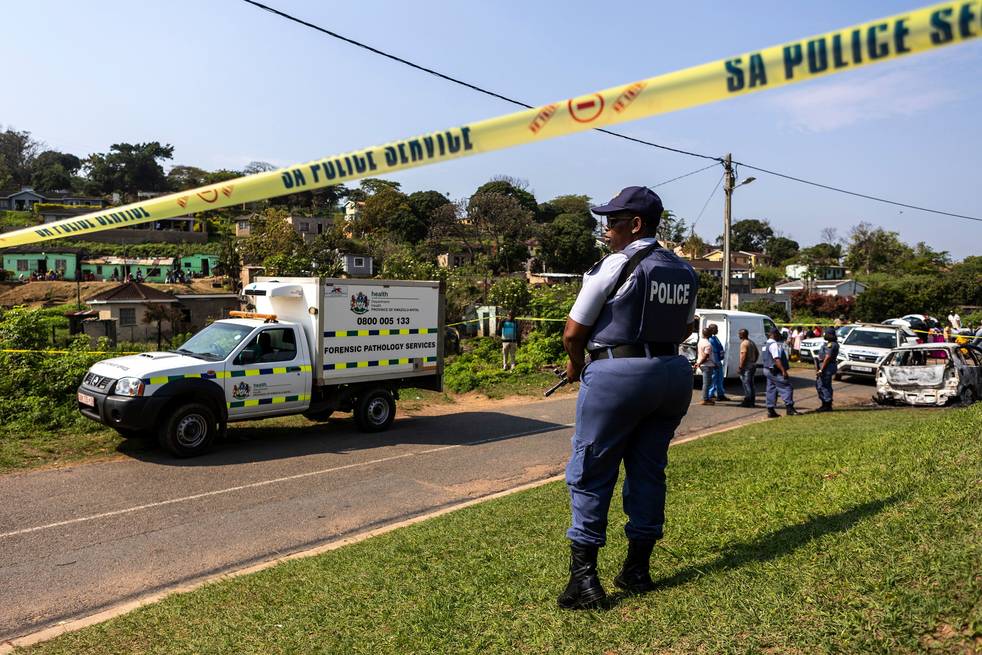 Un homme ouvre le feu et tue deux personnes lors d'un service d'obsèques en Afrique du Sud