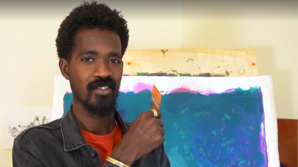 Croquis de guerre : comment un artiste soudanais dépeint le quotidien en zone de conflit