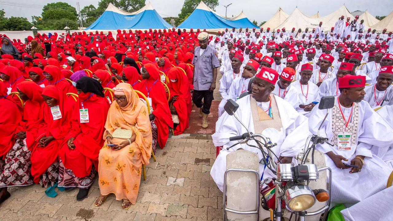 1 500 couples échangent leurs vœux lors d'un mariage de masse dans l'État de Kano au Nigéria