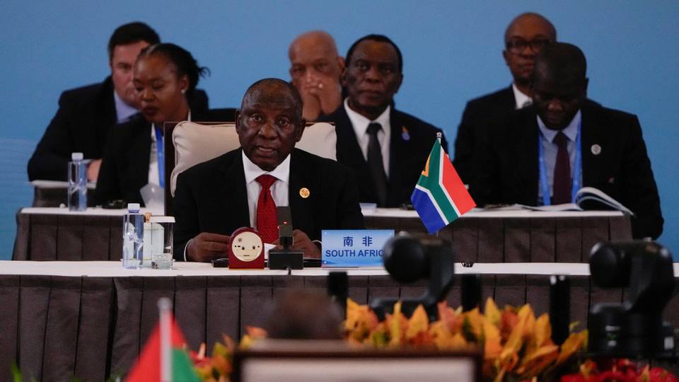 South Africa signs energy deal with China
