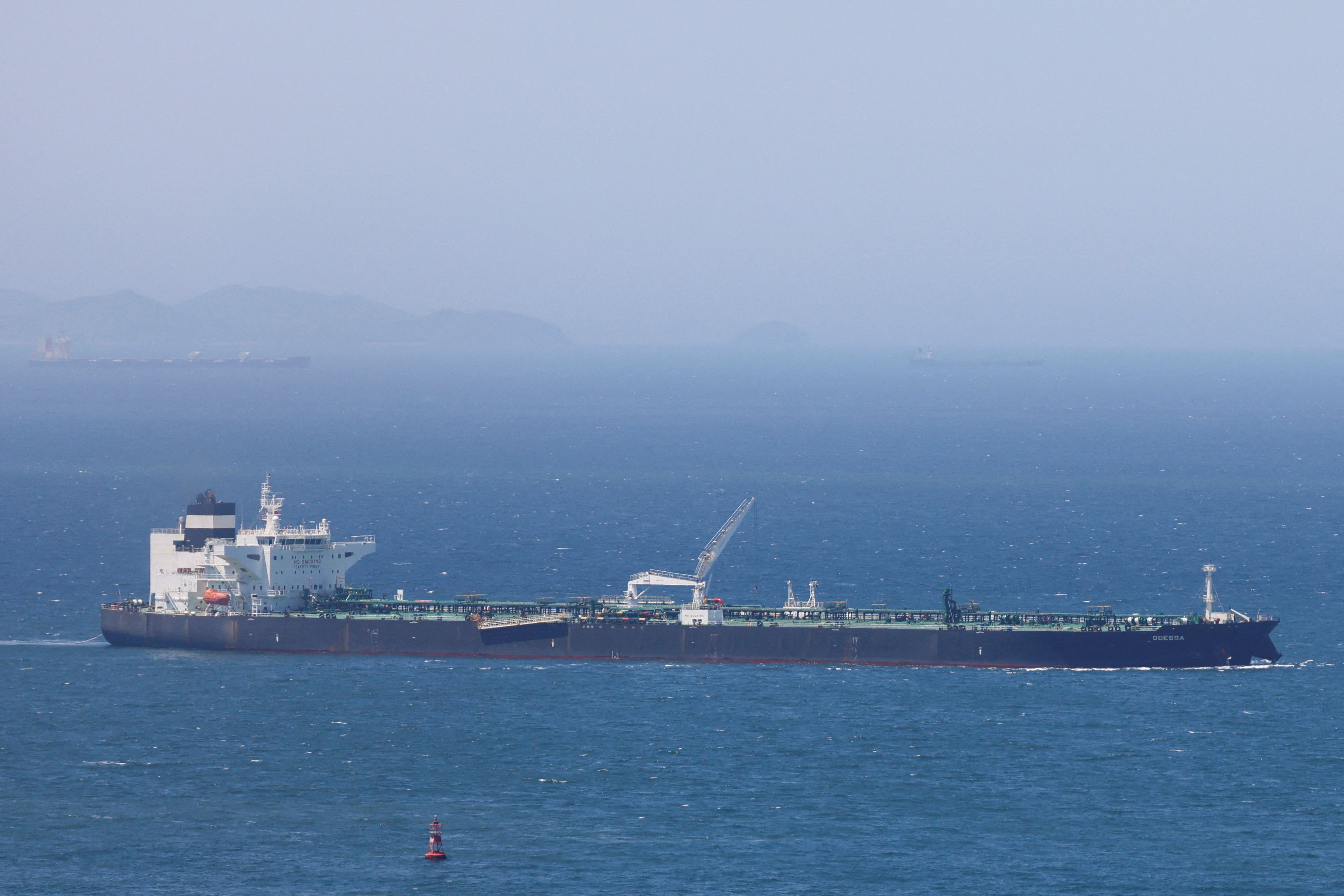 Iran ta harba makamai masu linzami kan jiragen ruwan kasuwanci a Mashigar Hormuz: Rahoto
