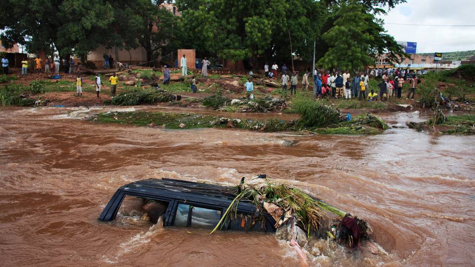 Floods: Mali postpones new academic year by a month