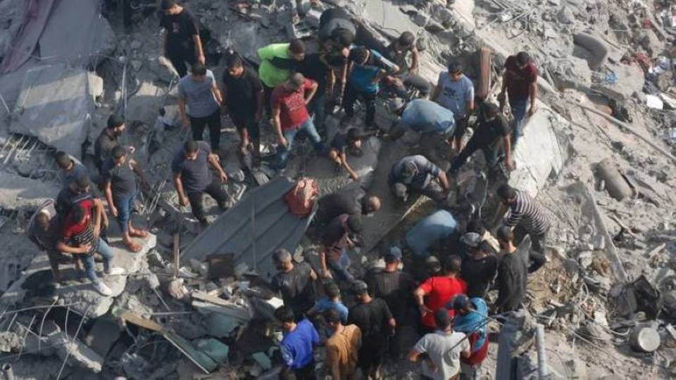 Live Updates: Israeli forces encircle Gaza — army spokesperson