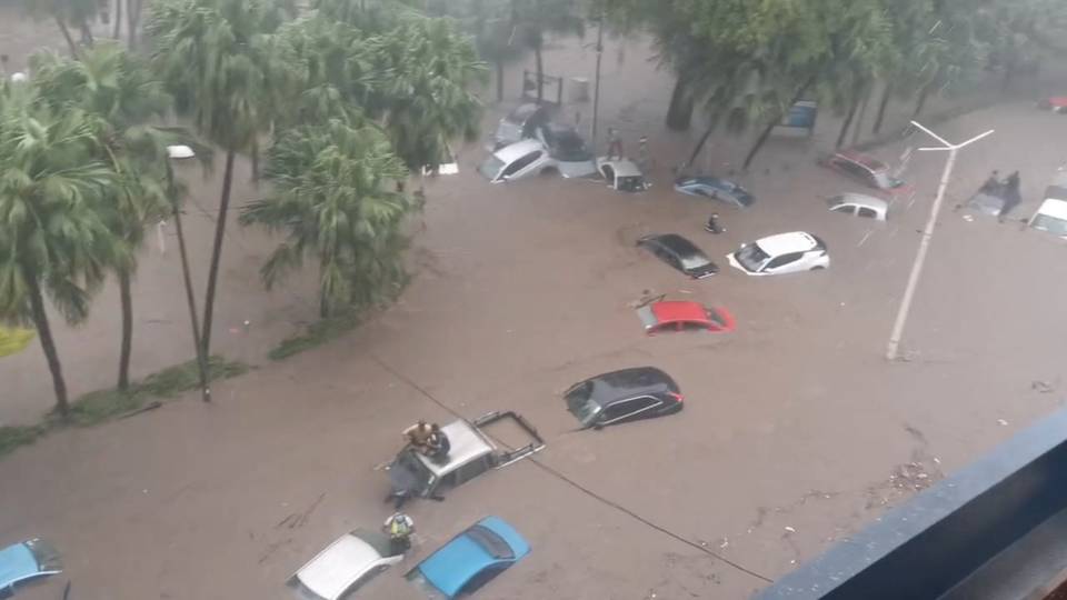 Mauritius on maximum cyclone alert as storm wreaks havoc