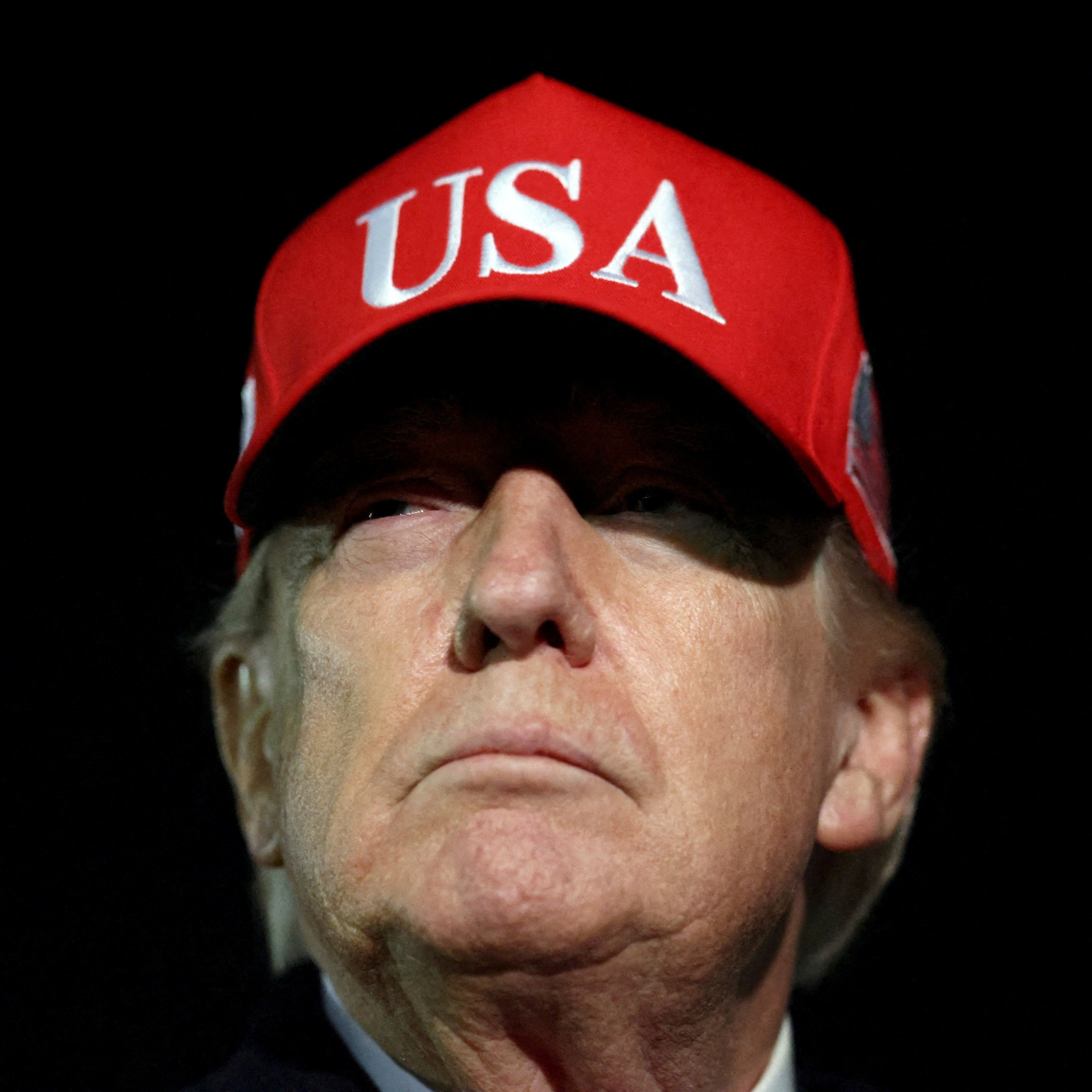 Trump promulgue une loi imposant de nouvelles sanctions contre la Russie