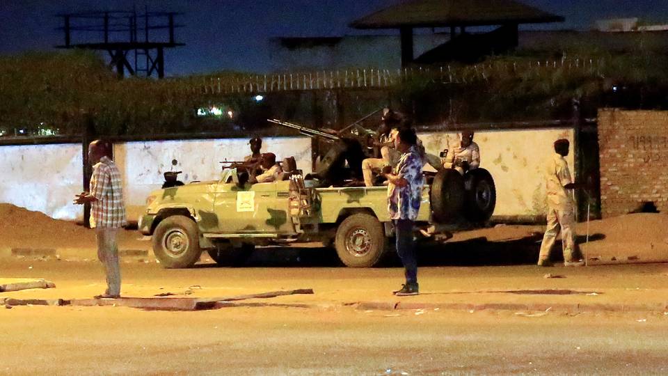 Sudan fighting: RSF kills more than 100 in village 'massacre'
