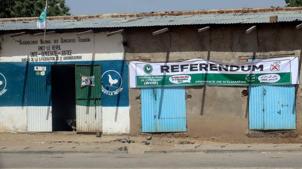 Chad votes in referendum for new constitution