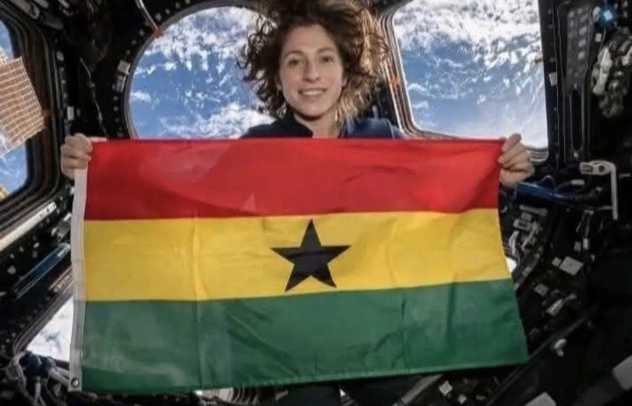 Astronaut wa NASA Aipeperusha Bendera ya Ghana Angani