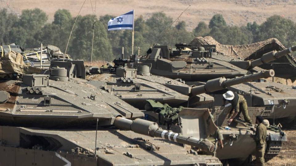Israel looks at three options for its Gaza ground invasion