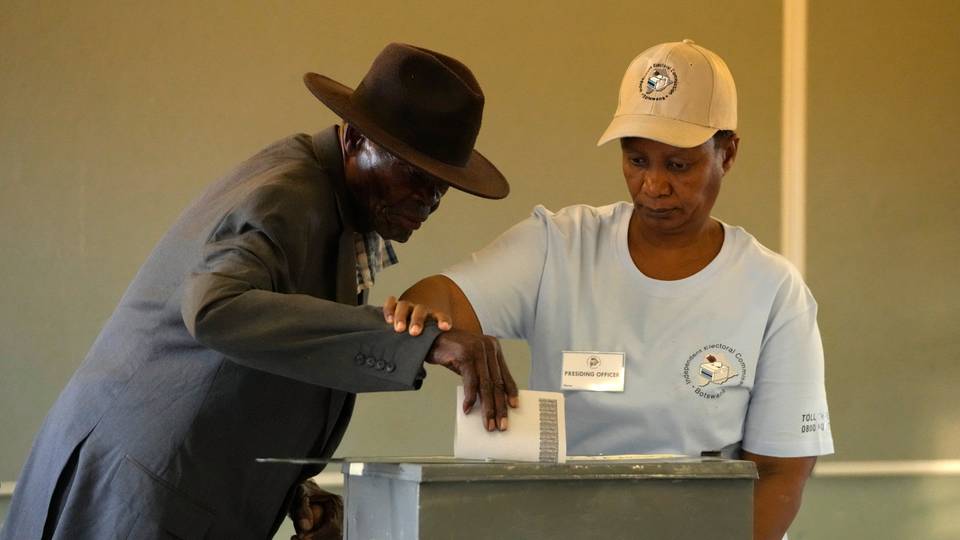 Botswana ruling party seeks to extend rule in ongoing vote