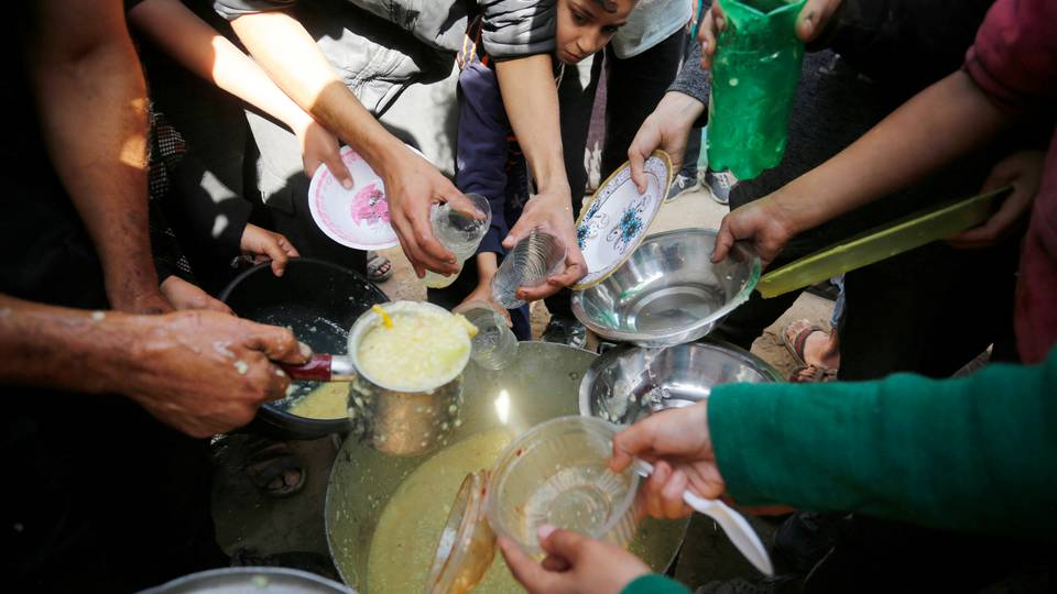 Live Updates: Half-a-million Palestinians face hunger, thirst in besieged Gaza