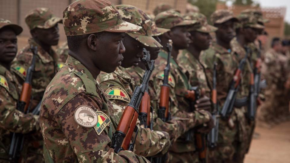 Mali : l’armée repousse plusieurs attaques terroristes dans le nord-est du pays