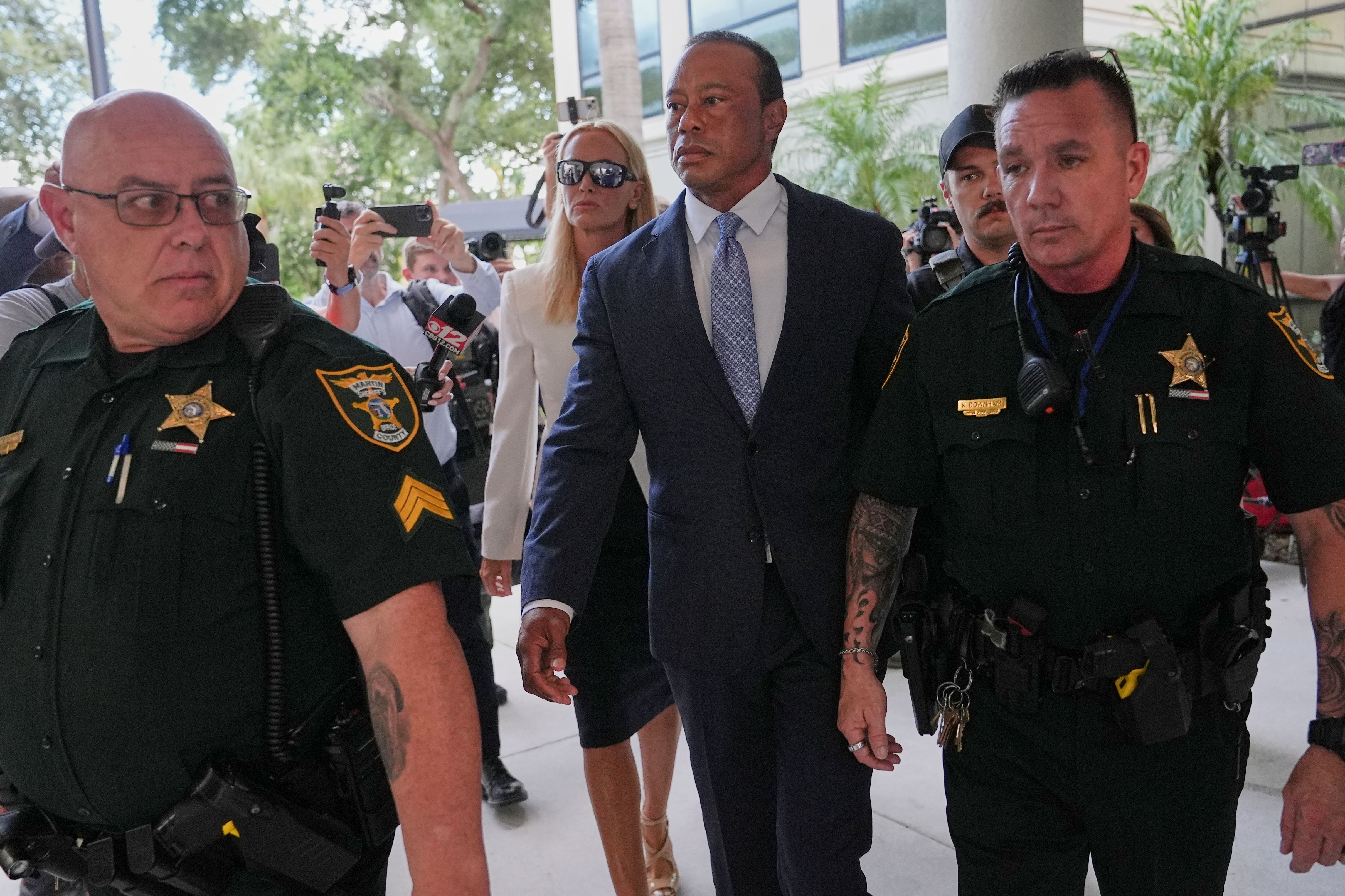 Golf legend Tiger Woods gets five-year driving ban after Florida crash