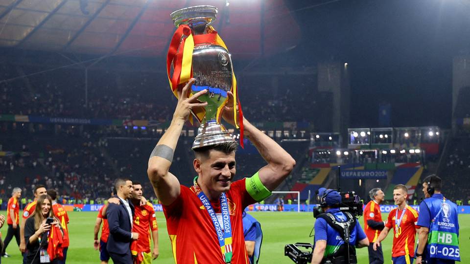 Alvaro Morata s'engage avec l'AC Milan