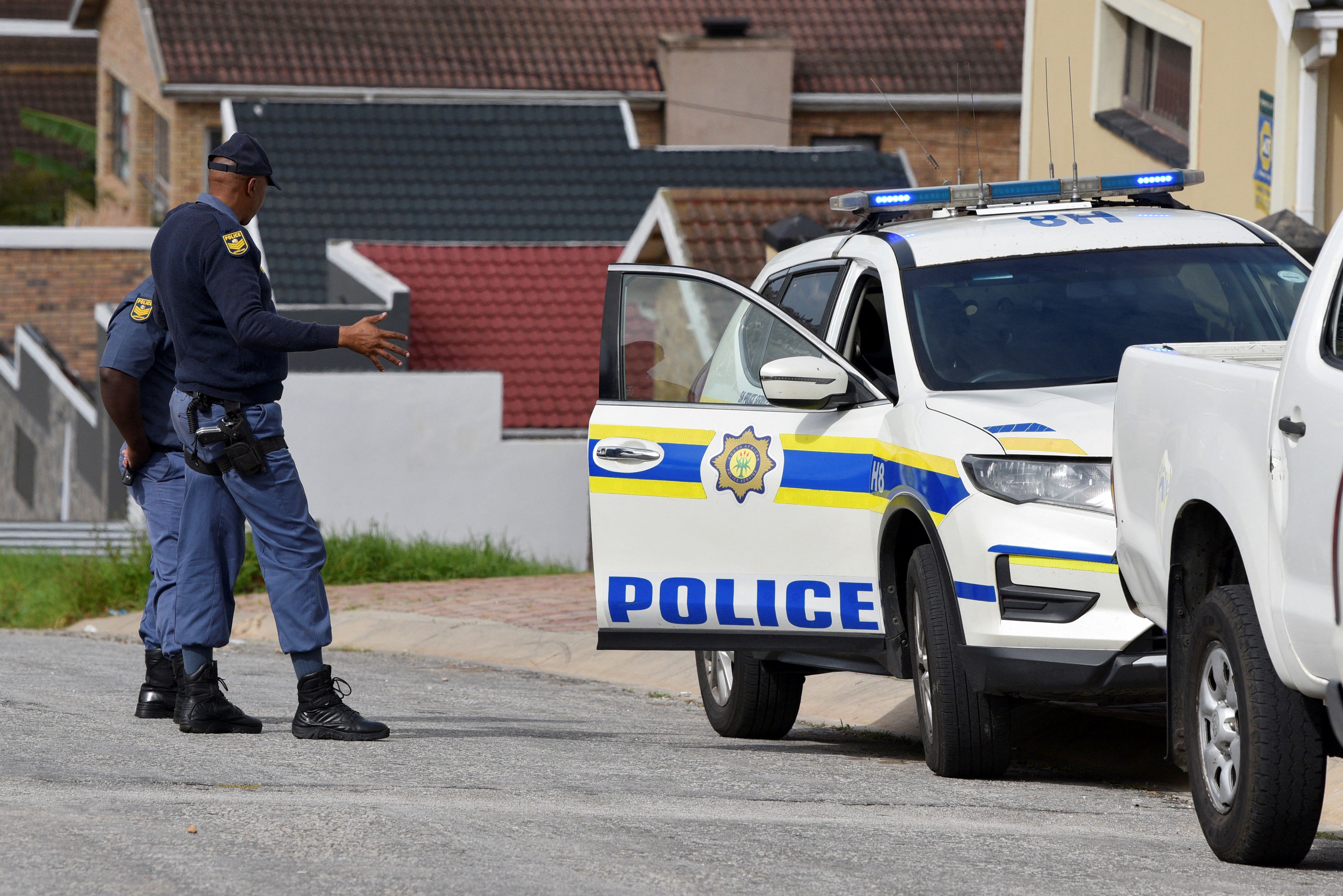 South African police launch manhunt after deadly mass shootings