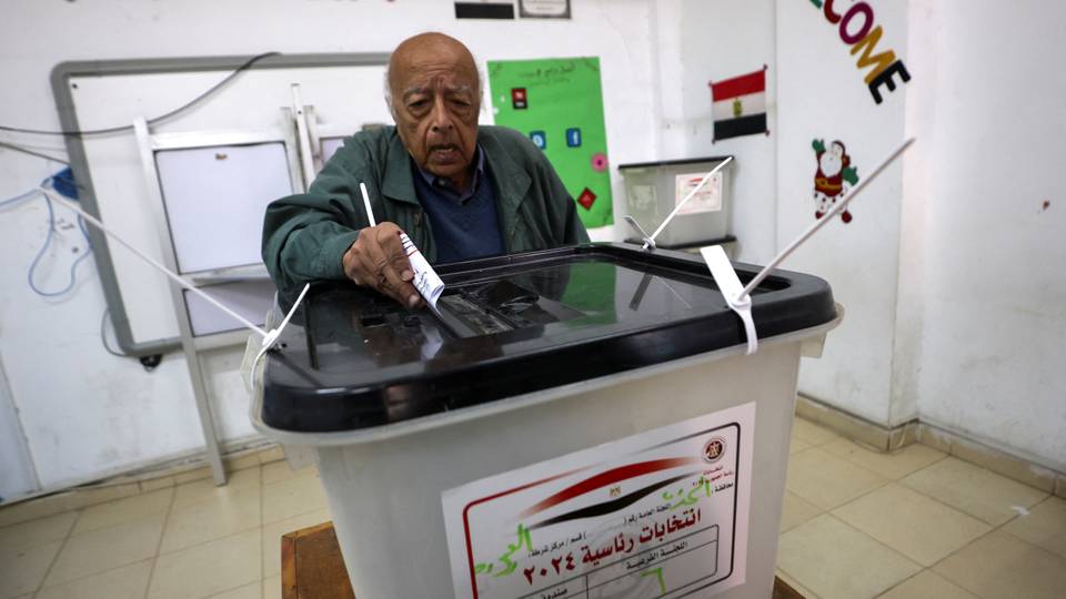 Les Egyptiens aux urnes pour la présidentielle