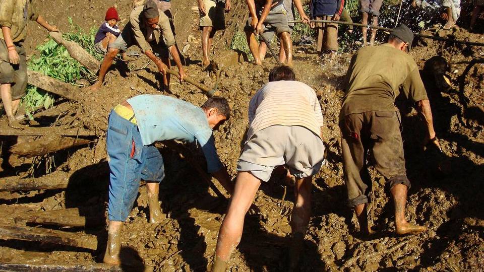 Le Népal déplore 65 disparus après qu'un glissement de terrain