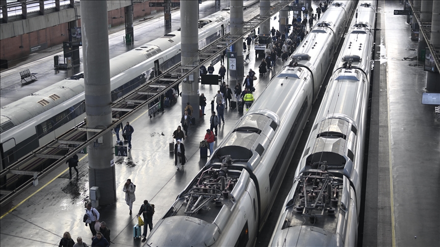 Victoria et Tasmanie rendent les transports gratuits face à la hausse du carburant