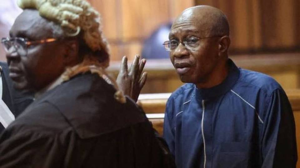 Kotu ta bayar da umarni EFCC ta tsare Emefiele